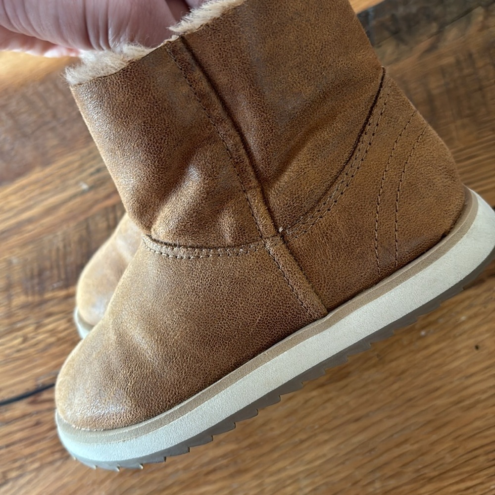 Zara Baby fur lined dream big shoes size 23 eu size 6 us. - Picture 11 of 12
